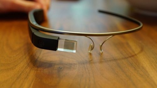 谷歌眼镜什么时间发布？google glass充电多久