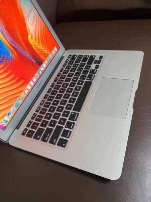 现在的macbookair是什么时候出的，是第几代？macbook air出了多久