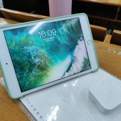 ipadmini4充满电能用多久？（apid mini4充满电要多久）